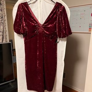 CRUSHED VELVET GUESS DRESS